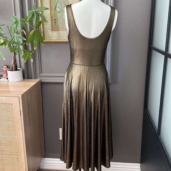 Dress - Picture 5 of 6